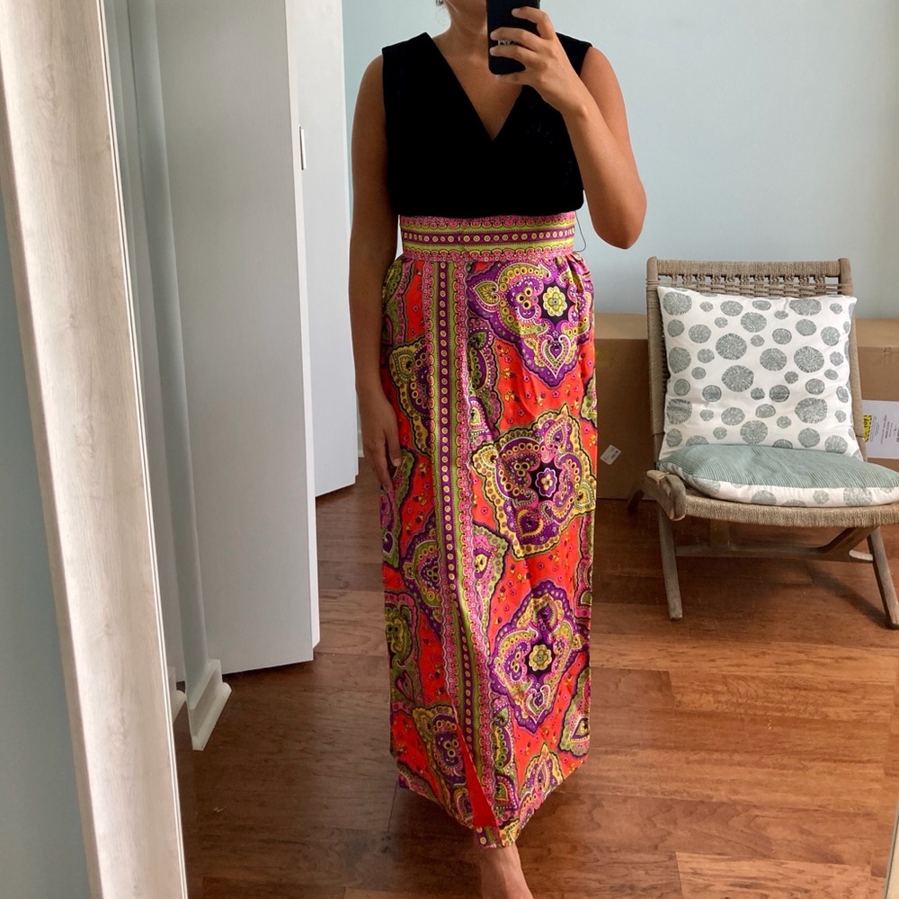 Vintage handmade Elegant Black velvet and Multicolor Paisley Gown with belt